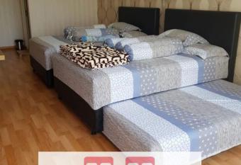 One-8 Premium Villa has Balcony rooms