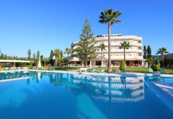 Regina Hotel has Balcony rooms