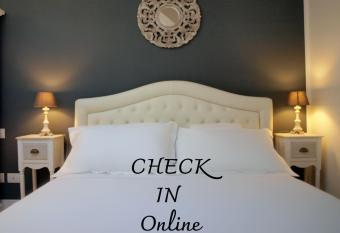 Acquaderni Rooms allows 18 year olds to book a room