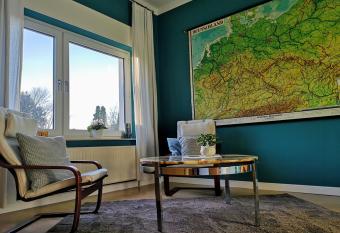 CASA NOSTRA has Balcony rooms