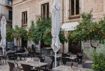 Soller Plaza has Balcony rooms