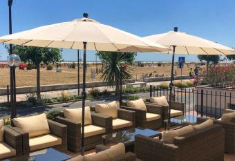 Hotel Karibe has Balcony rooms