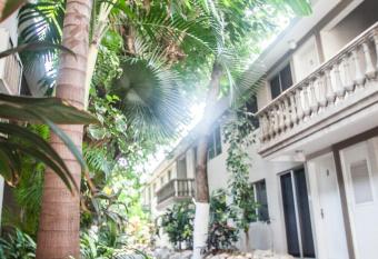 Suites Lafragua has Balcony rooms