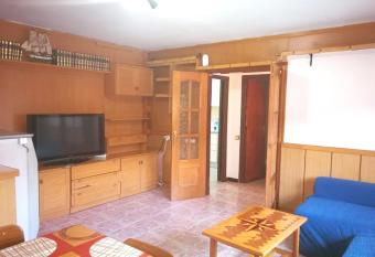 3 bedrooms house with city view balcony and wifi at Esparreguera has Balcony rooms