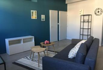 Immeuble La DOA proche CHU has Balcony rooms