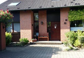 Gem  tliches Apartment has Balcony rooms