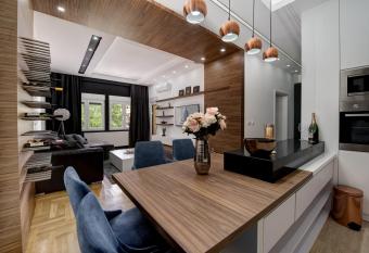 CENTAR President has Balcony rooms