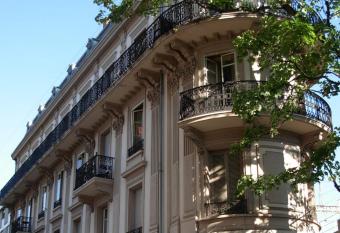 Pension Bienvenue (Women only) allows 18 year olds to book a room