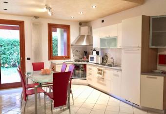 Appartamento Emanuela has Balcony rooms