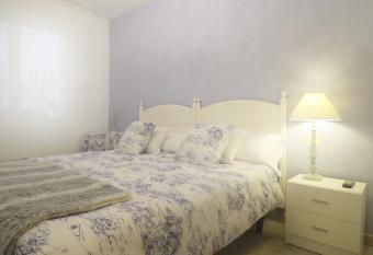 Pension Mayte allows 18 year olds to book a room