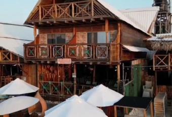 Hotel Calamari Baru has Balcony rooms