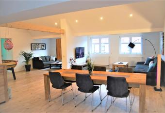 Luxus Loft ideal Europa Park, Stra  burg und Schwarzwald allows 18 year olds to book a room