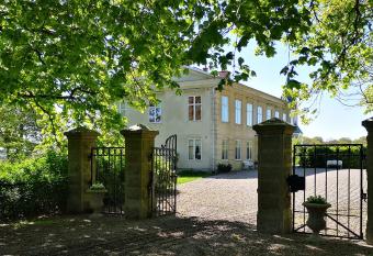 Hoby G  rd B&B has Balcony rooms
