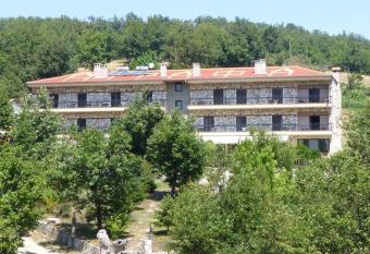 Agrafa has Balcony rooms