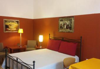 naples garibaldi station allows 18 year olds to book a room