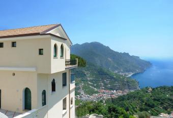 La Dolce Vita Ravello has Balcony rooms