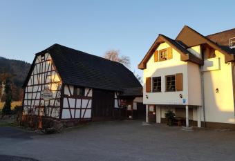 Gasthaus D  rsthof allows 18 year olds to book a room