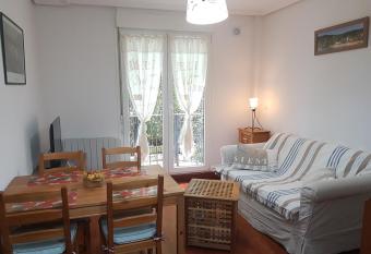 Deba playa costa vasca has Balcony rooms