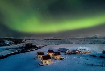 H  tel L  kur has Balcony rooms