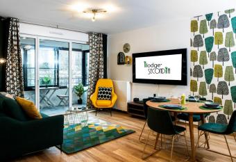 ILodge Secondia allows 18 year olds to book a room