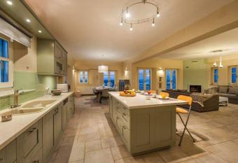 Ninemia mjf has Balcony rooms