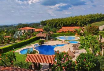La Victoria Hotel Campestre has Balcony rooms
