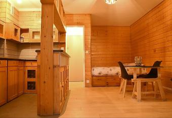 F1 entier Cosy style CHALET Montgeron, Proche Paris has Balcony rooms