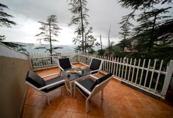 Holiday In Homestay has Balcony rooms