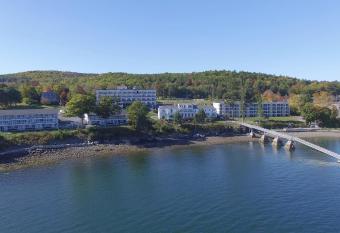 Atlantic Oceanside Hotel & Conference Center has Balcony rooms