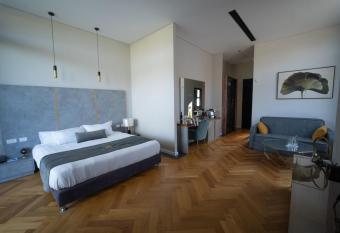 Dream Island Spa & Health Resort allows 18 year olds to book a room