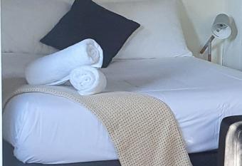 Batemans Bay Holiday Park & Hostel allows 18 year olds to book a room