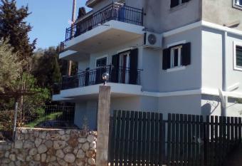 Monika Lefkada has Balcony rooms