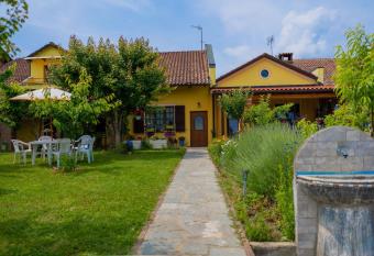 Villa Aurora has Balcony rooms