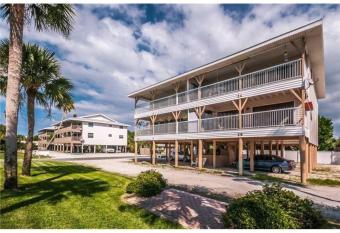 Beach Villa 2 Bedroom has Balcony rooms