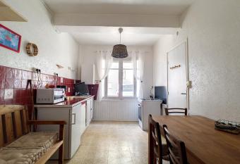 Appartement LEUCATE allows 18 year olds to book a room