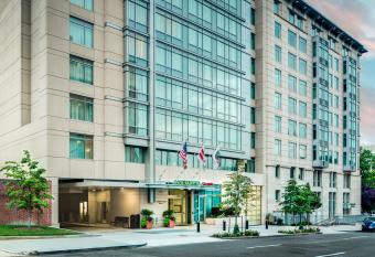 Courtyard by Marriott Washington, DC/Foggy Bottom has Balcony rooms