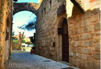 Petrino has Balcony rooms