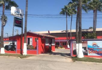 Costa Mar has Smoking rooms