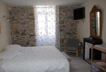 Nostra Demora has Balcony rooms