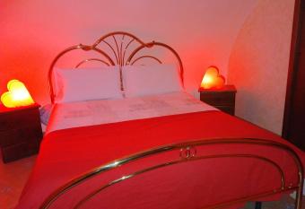 RESIDENCE LE ROVINE has Balcony rooms