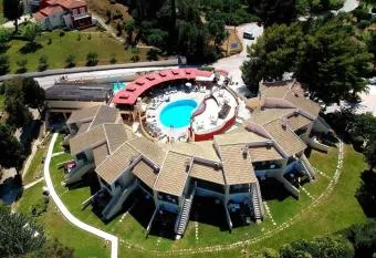 Olive Grove Beachfront Apartments & Seaview Suites has Balcony rooms