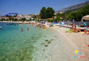 Apartment BlueBay has Balcony rooms