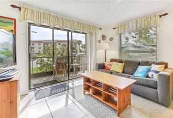 Ocean Village Club R11 has Balcony rooms