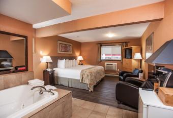 Swiss Chalet Motel has Balcony rooms