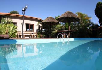 Pousada Mares do Santinho allows 18 year olds to book a room