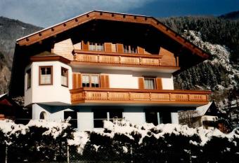 Apartmenthaus Lenz has Balcony rooms