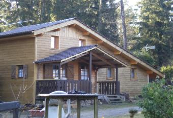 Les Marmottes has Balcony rooms