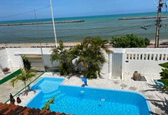 Taverna do Paraiso has Balcony rooms