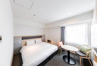Via Inn Prime Shinsaibashi Yotsubashi allows 18 year olds to book a room
