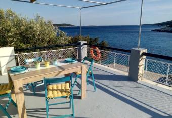 Apartmani Paulo has Balcony rooms